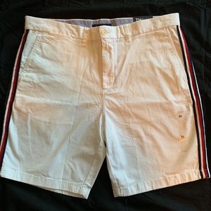 (SOLD) NWT Tommy Hilfiger Shorts